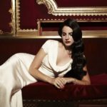 Lana_Del_Rey_Releases_Music_Video_For_New_Track_’Burning_Desire’9